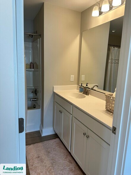 Building Photo - 1060 Orangeburg Rd