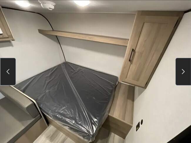 Building Photo - 532 Camino de Amor