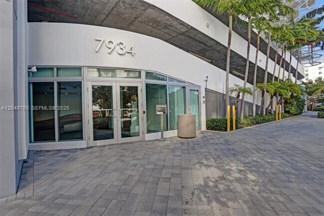 Building Photo - 7934 West Dr