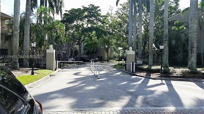 Building Photo - 1760 Palm Cove Blvd