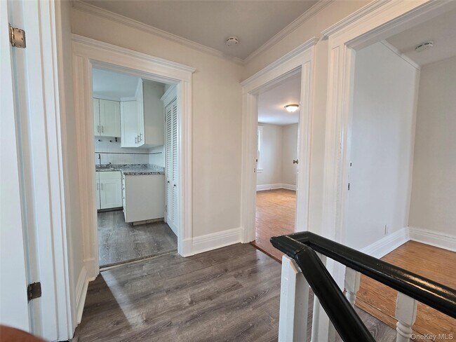 Building Photo - 10 Ohio Ave