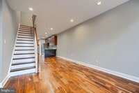 Building Photo - 1620 E Clement St