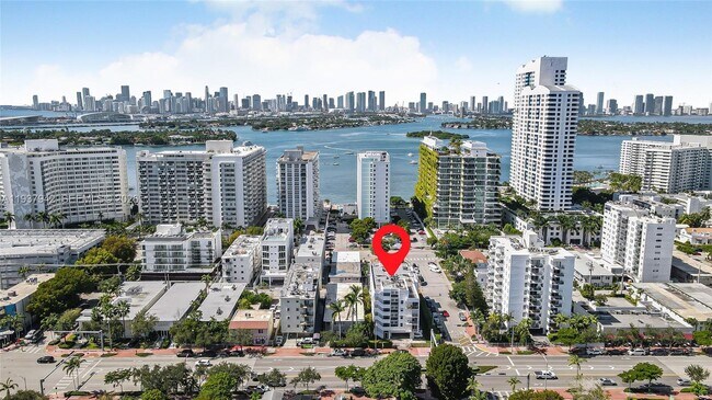 Building Photo - 1250 Alton Rd