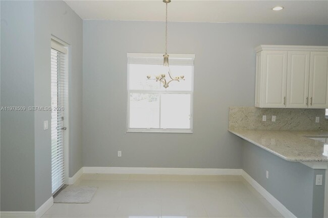 Building Photo - 9701 Blue Isle Bay