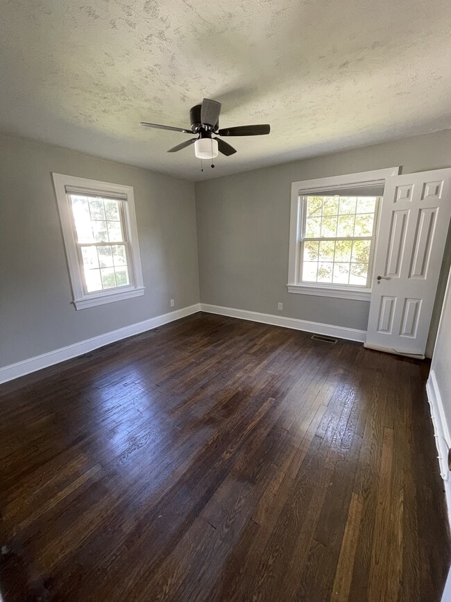 Building Photo - 434 Druid Hill Ave