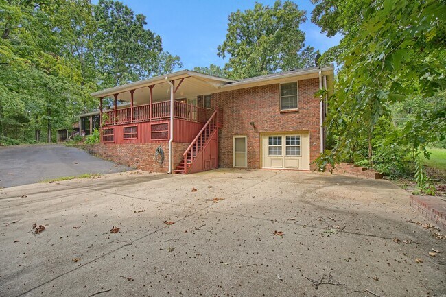 Building Photo - 314 Powder Mill Dr