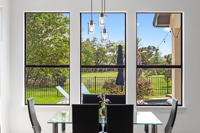 Building Photo - 206 Lido St