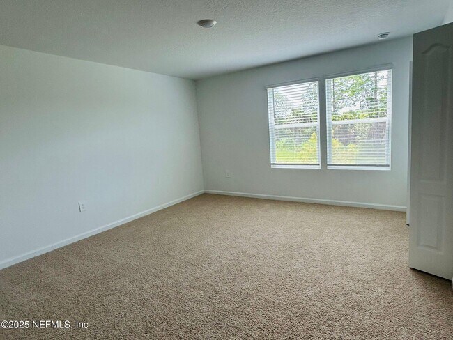 Building Photo - 206 Tidal Bch Ave