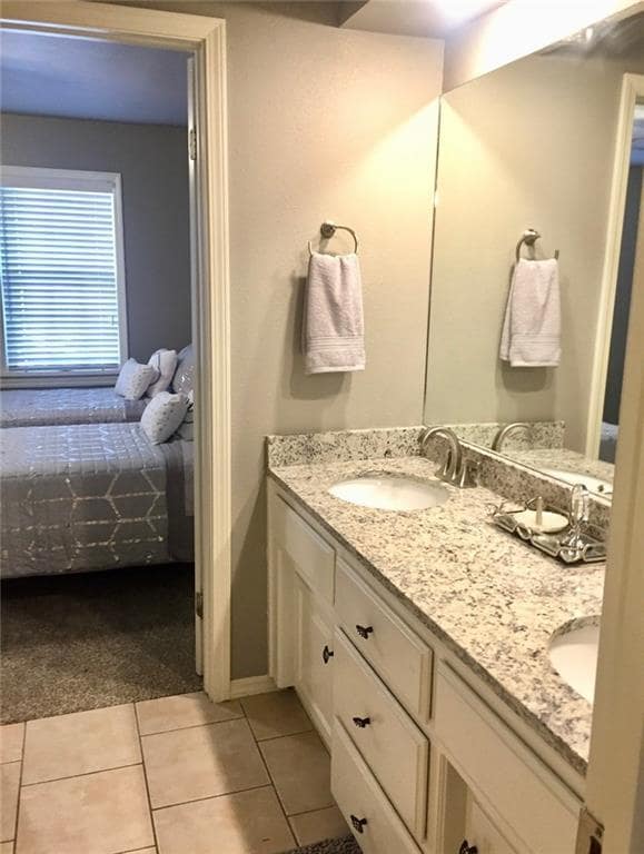 Building Photo - 1364 E Masonic Dr