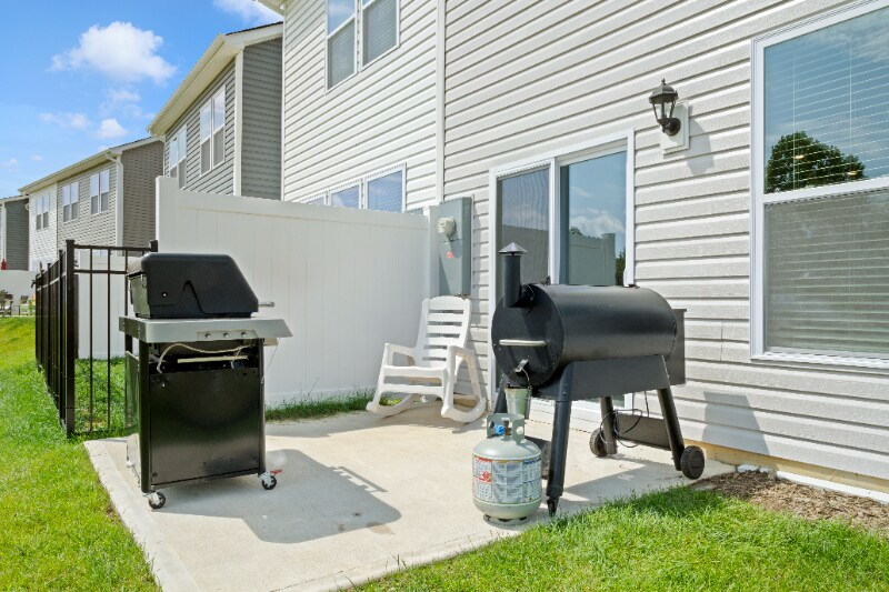 Building Photo - 470 Wheatfield Rd