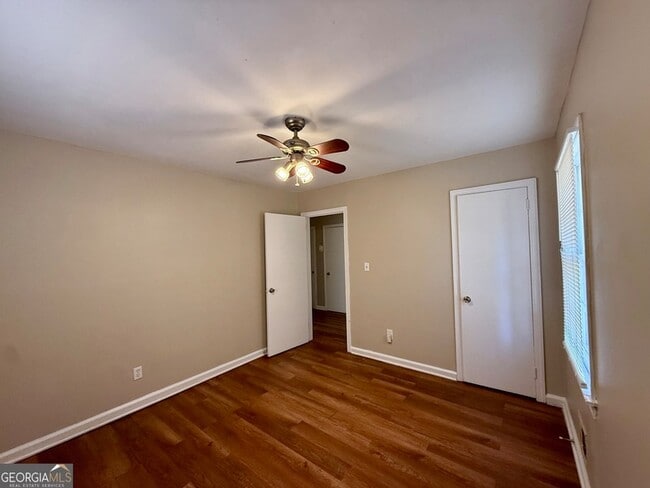 Building Photo - 2913 Horse Shoe Dr