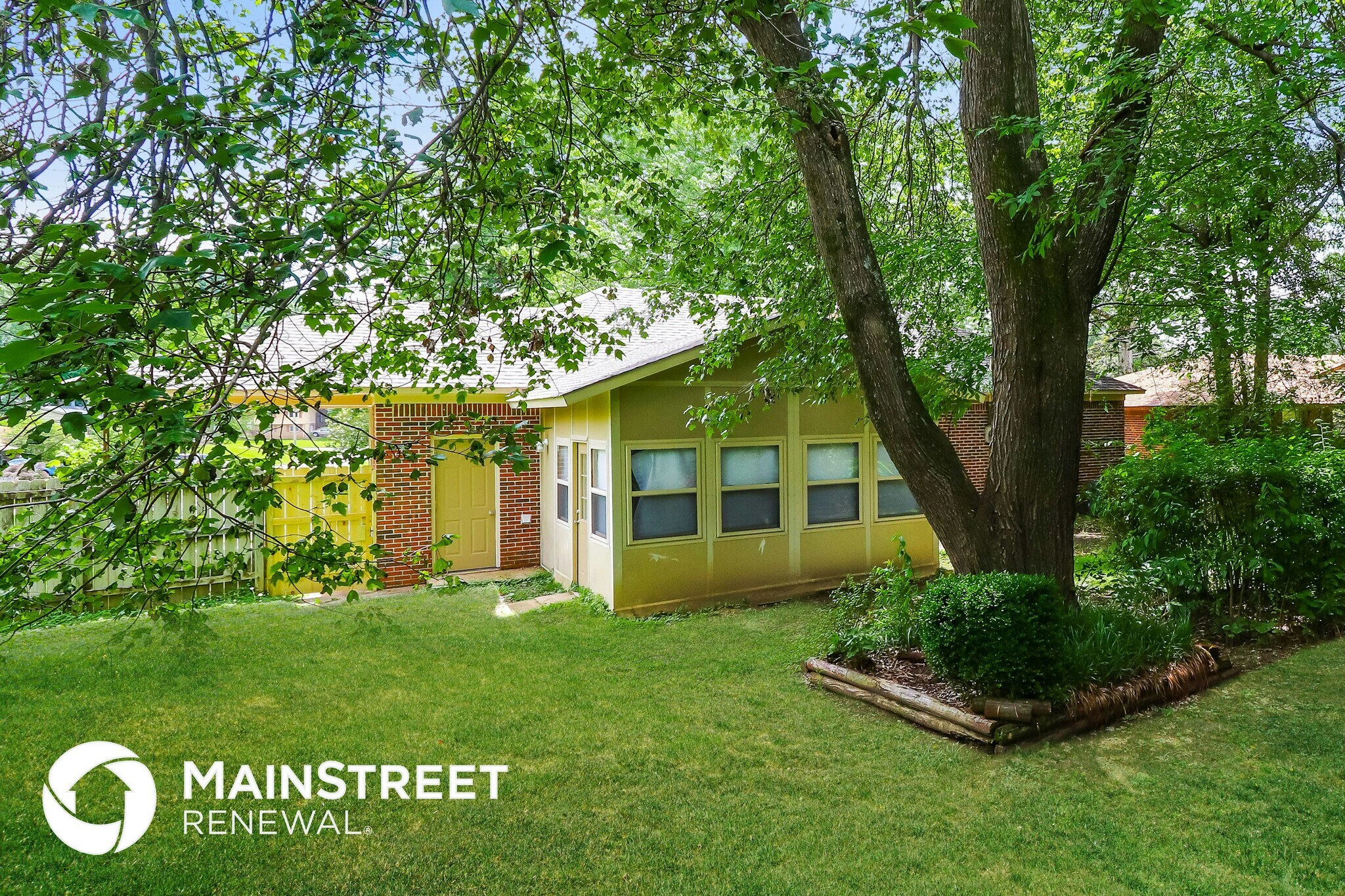 Building Photo - 3601 Hanna Dr
