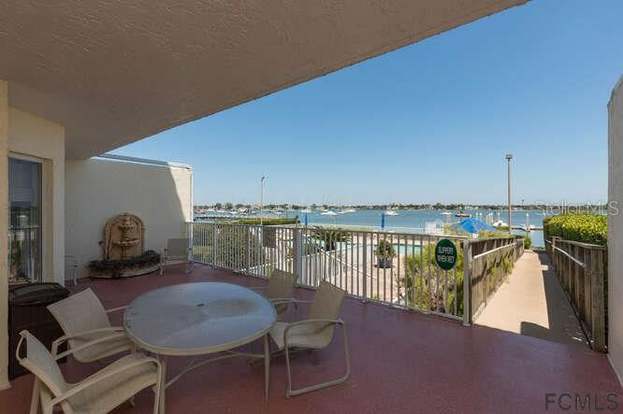 Building Photo - 157 Marine St