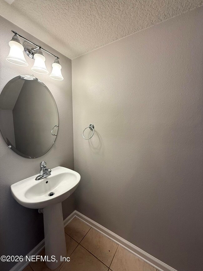 Building Photo - 8103 Summer Gate Ct