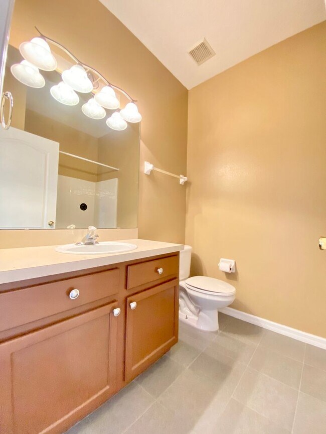 Building Photo - Beautiful Lake View Home in Waterside Estate!
