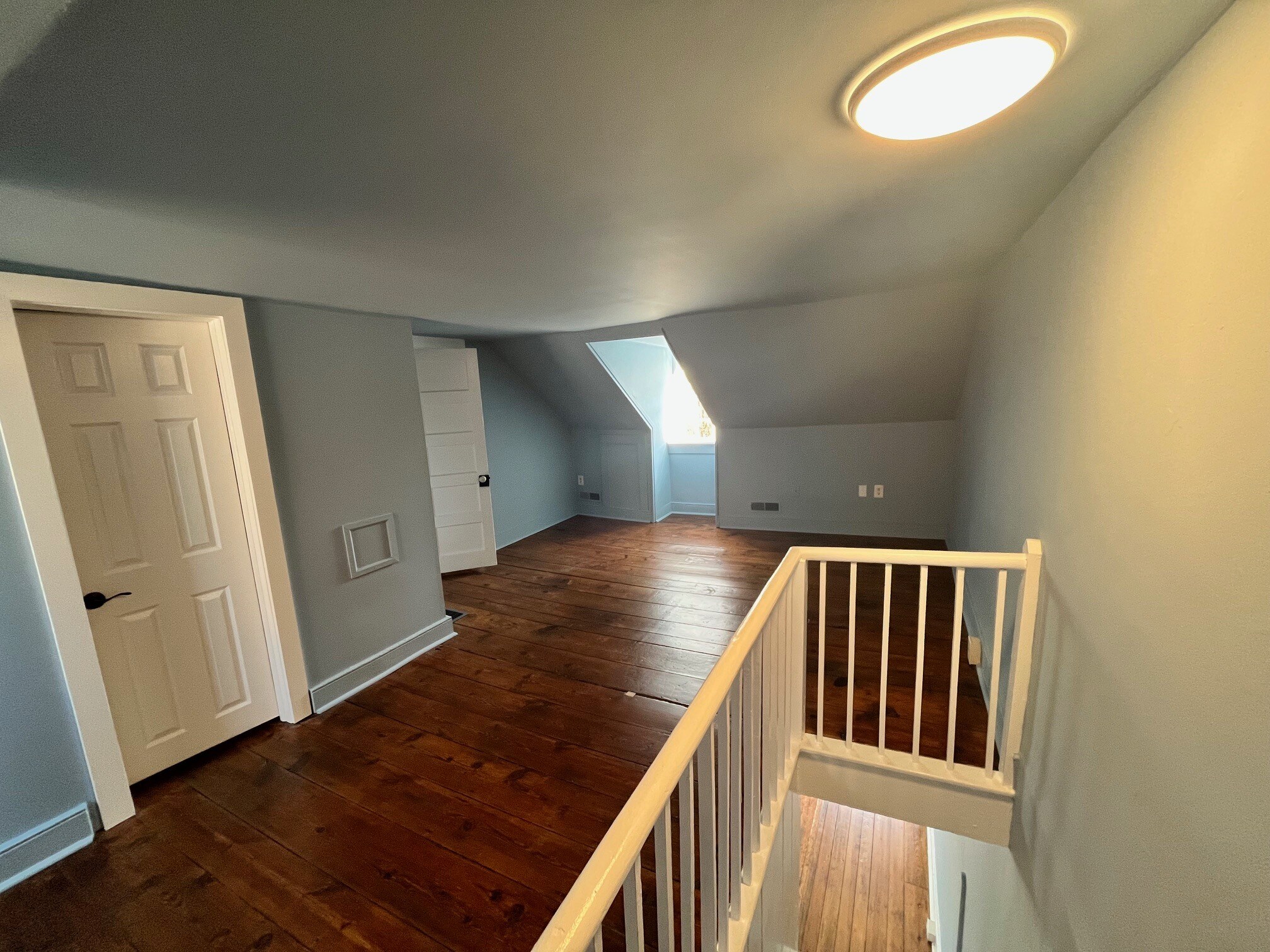 Building Photo - 612 Caroline St