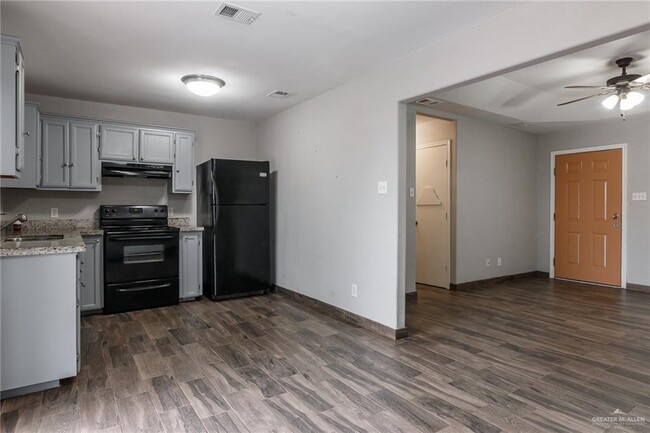 Building Photo - 3620 Yucca Ave