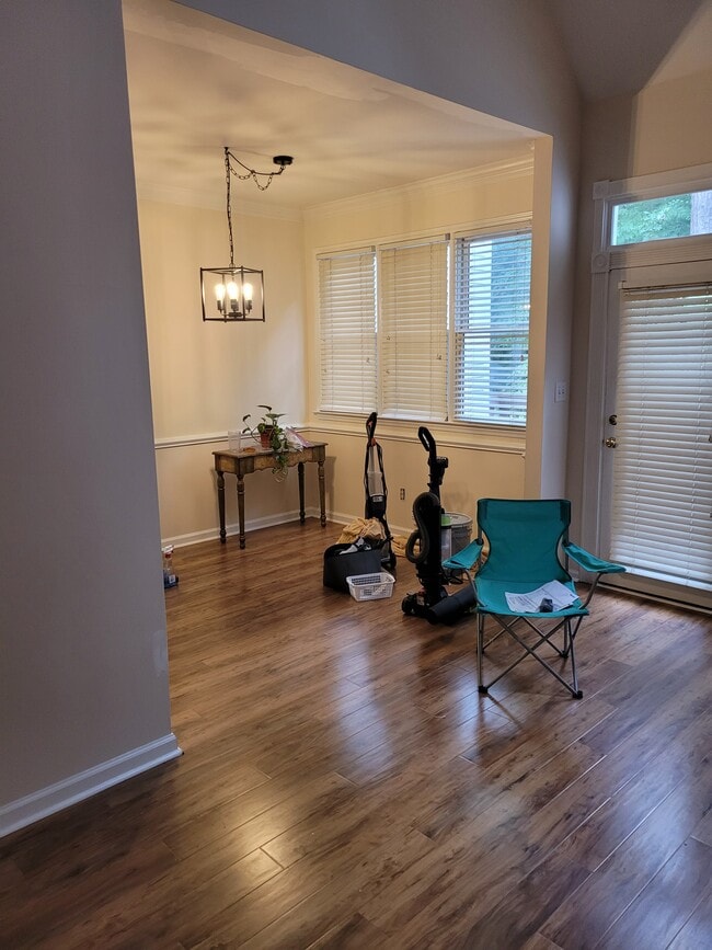 Building Photo - 234 Vinca Cir