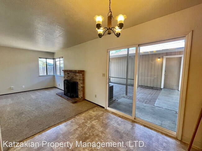 Building Photo - 2 br, 1 bath House - 7248 Tristan Circle