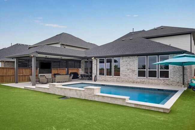 Building Photo - 14115 Garibaldi Dr