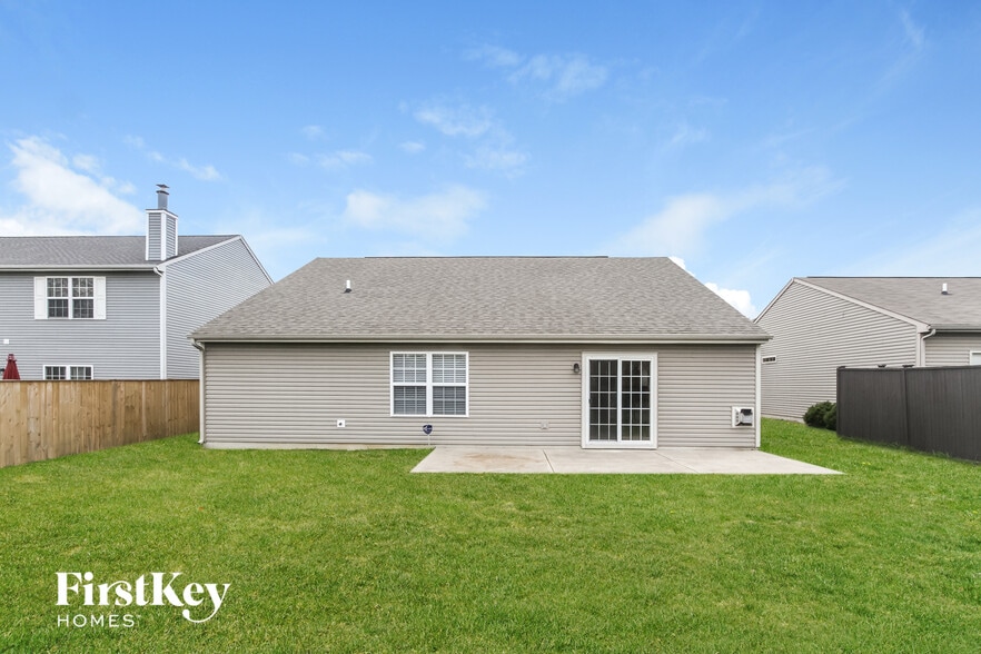 Building Photo - 6575 Enclave Blvd