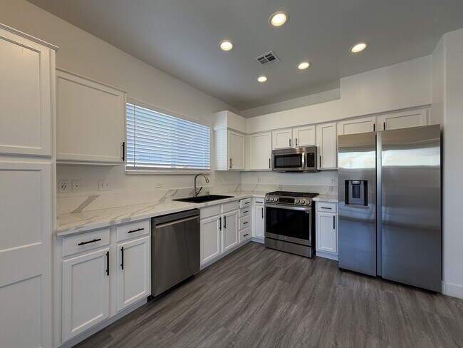 Building Photo - 2456 Sheltered Meadows Ln