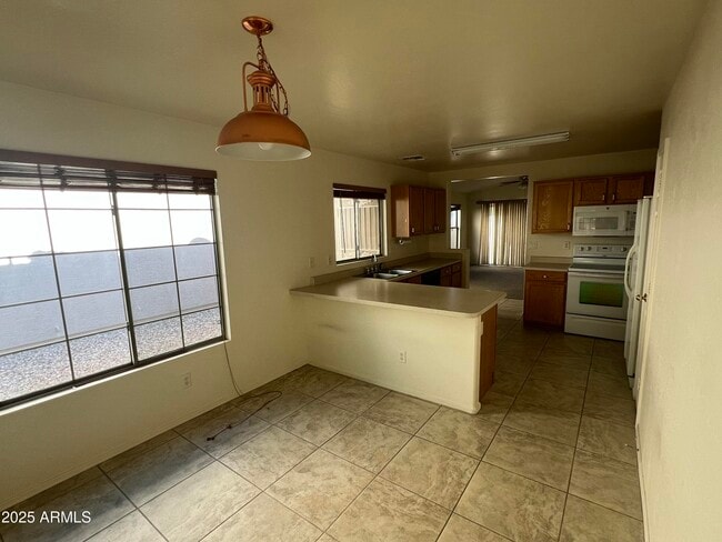 Building Photo - 12729 W Ventura St