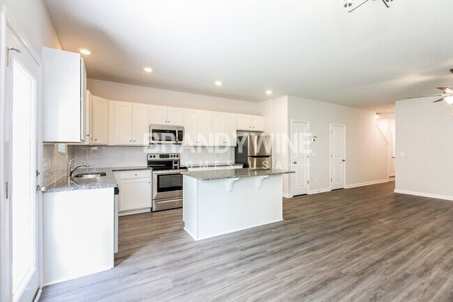 Building Photo - 821 Coosaw Pl