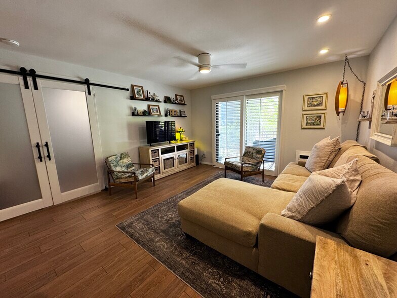 Building Photo - 25611 Quail Run