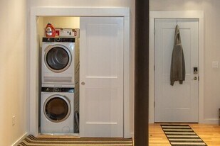 Building Photo - Jack's Mill on Main