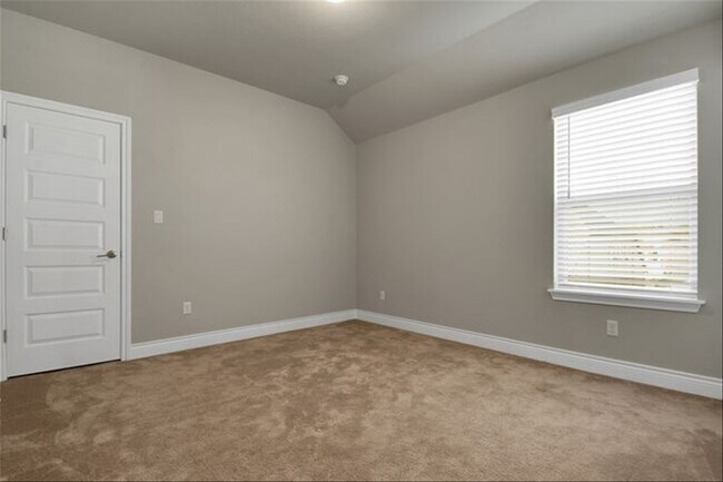 Building Photo - 421 Chinkapin Trail