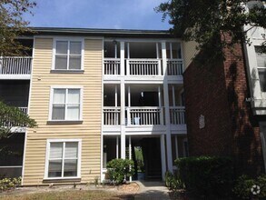 Building Photo - HALF OFF 1ST MONTHS RENT! The Landings 3rd...