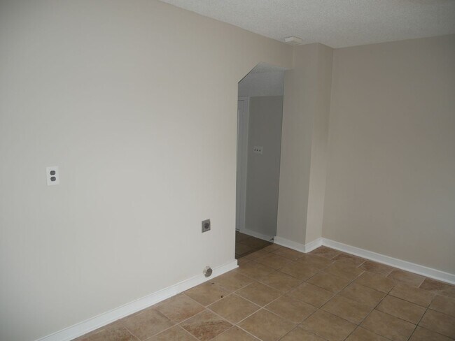 Building Photo - 7609 Clarkfield Pl