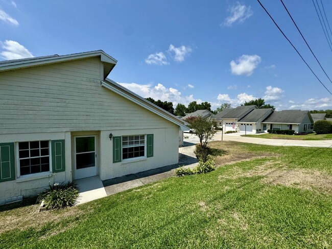 Building Photo - Charming 2-Bedroom Home in Clermont, FL (5...