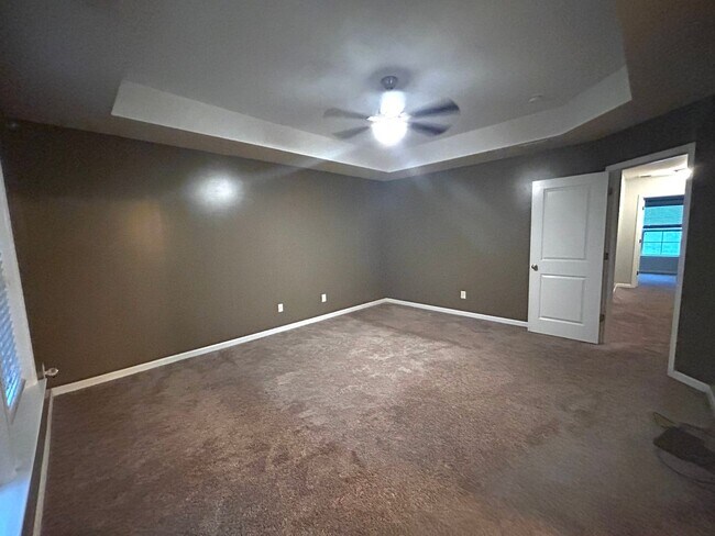 Building Photo - Huge 4BR home in beautiful neighborhood Wellborn Village in Ladson!