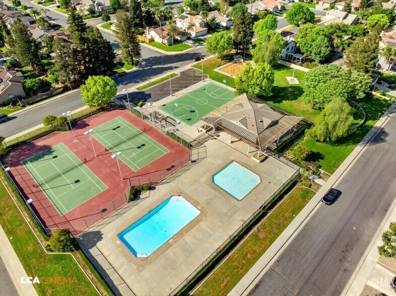 Building Photo - 9302 Southwick Dr