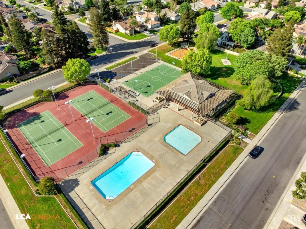 Building Photo - 9302 Southwick Dr