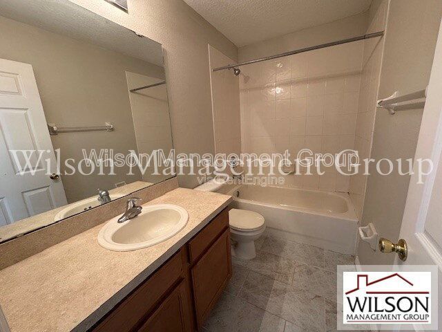 Building Photo - 1232 Willow Branch Dr