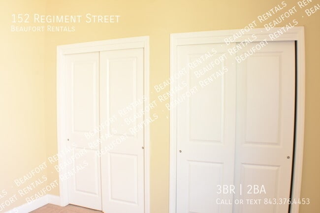 Building Photo - Hearthstone Lakes