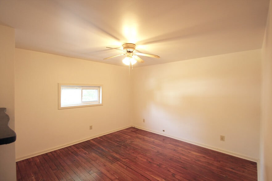 Building Photo - 720 West St