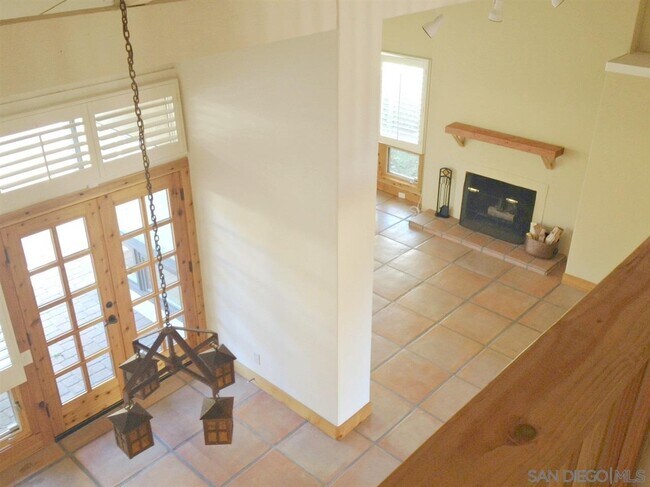 Building Photo - 16920 Via De Santa Fe