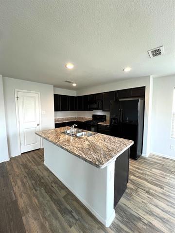 Building Photo - 6301 Seagull Ln