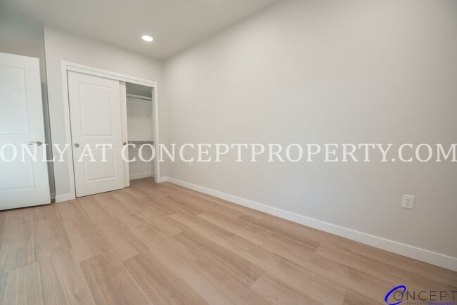 Building Photo - Experience Refined Mountain Living in a Modern 2-Bed, 2-Bath Apartment at Studio Crossing!