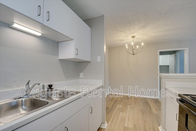 Building Photo - 2515 Center West Parkway - 11H
