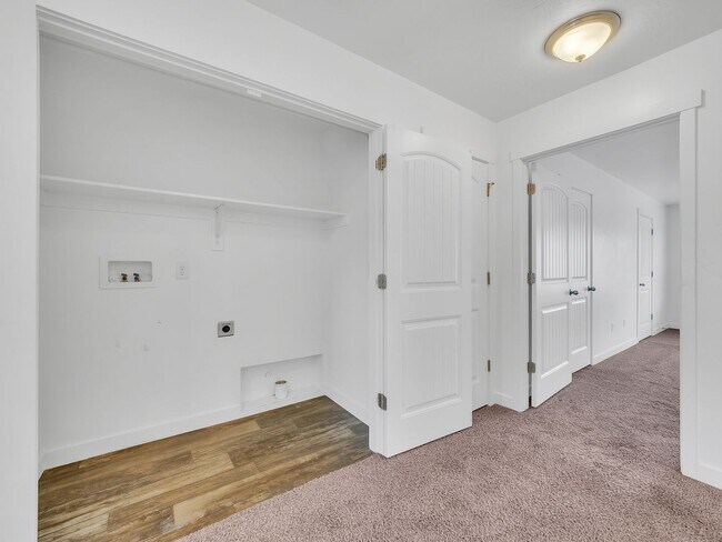 Building Photo - Ken-98 E Harmony Ct Saratoga Springs, UT 84045