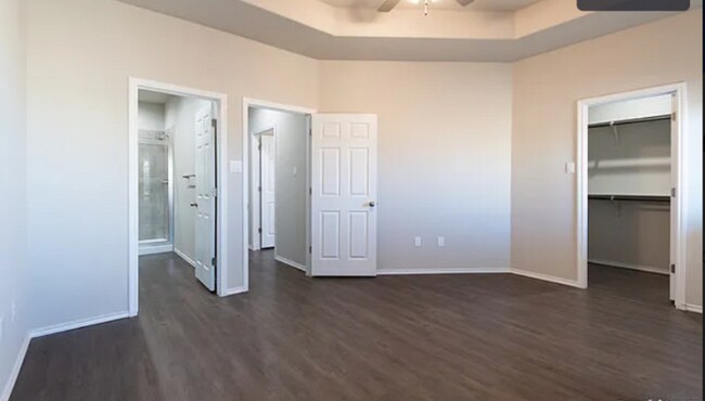 Building Photo - 624 Grayson Ln