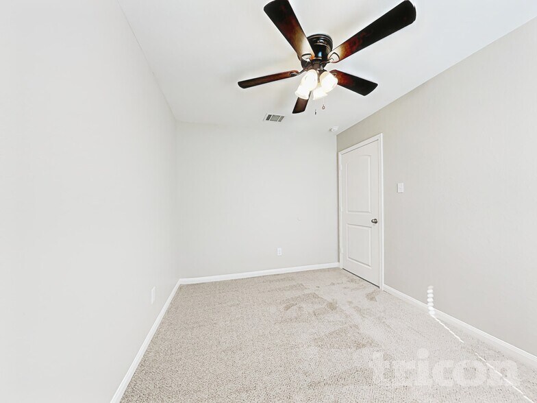Building Photo - 1404 Breanna Ln