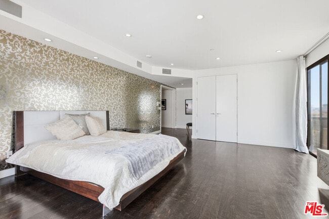 Building Photo - 121 Canon Dr