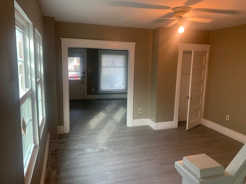 Building Photo - 2207 Glen Ct