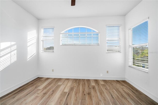 Building Photo - 10888 Cory Lake Dr